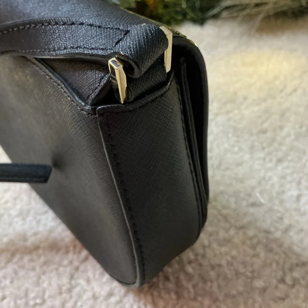 Kate Spade Elegant Black Crossbody Bag - Picture 3 of 10